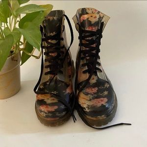 FOREVER 21 Floral rain/PVC boots